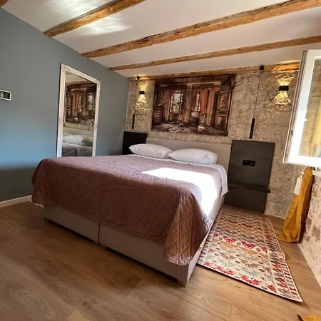 Vale Guest house