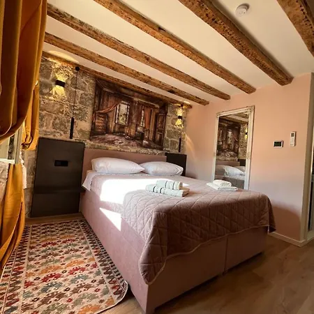 Vale Guest house *