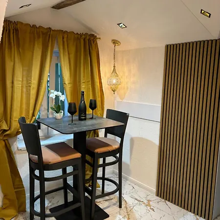 Vale Guest house *